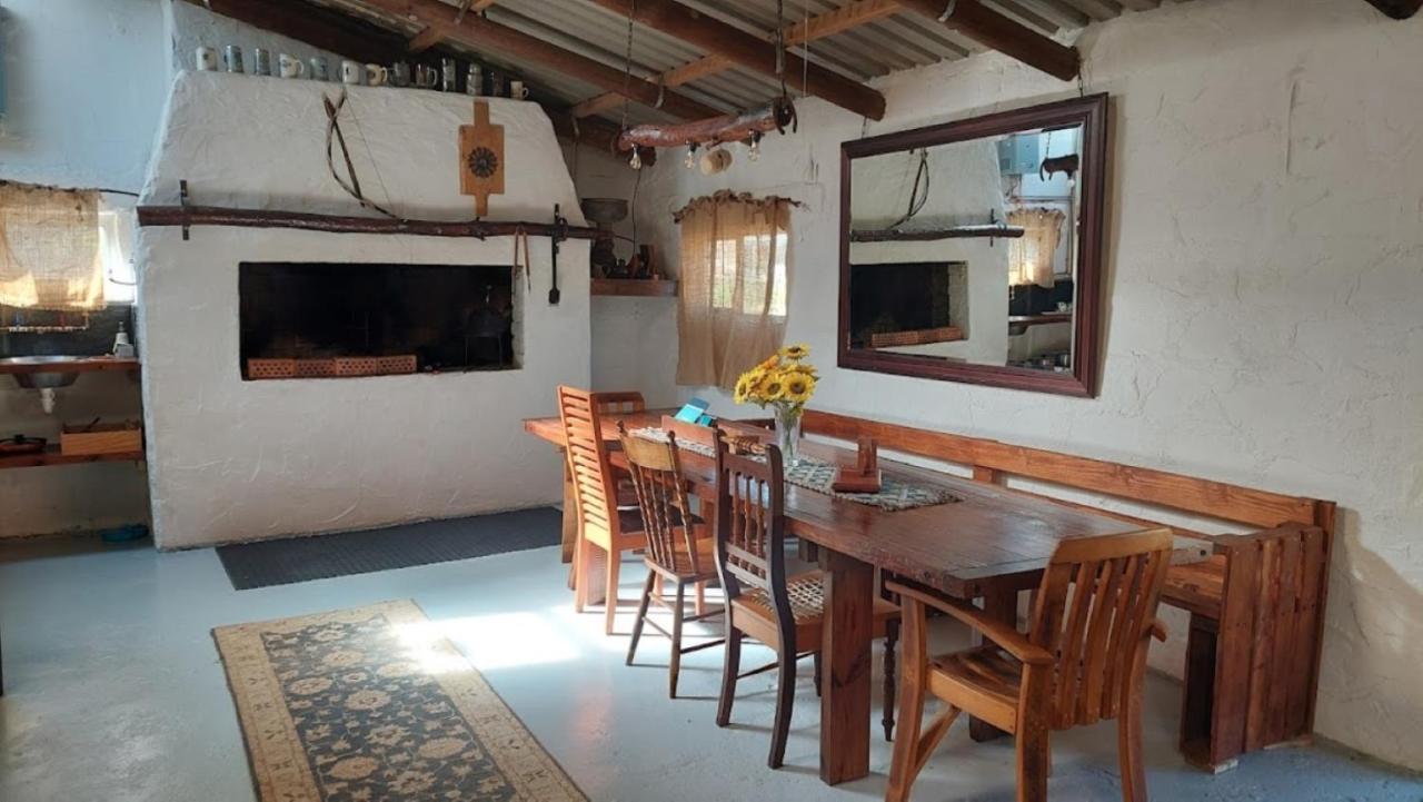 11 Mountain Stream Hot Tub Self Catering * Gordonʼs Bay
